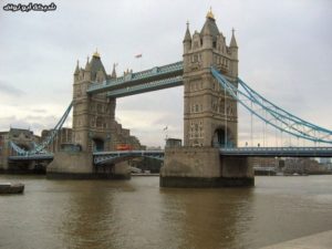 Never-Seen-Before-Construction-Pictures-of-Tower-Bridge-0011