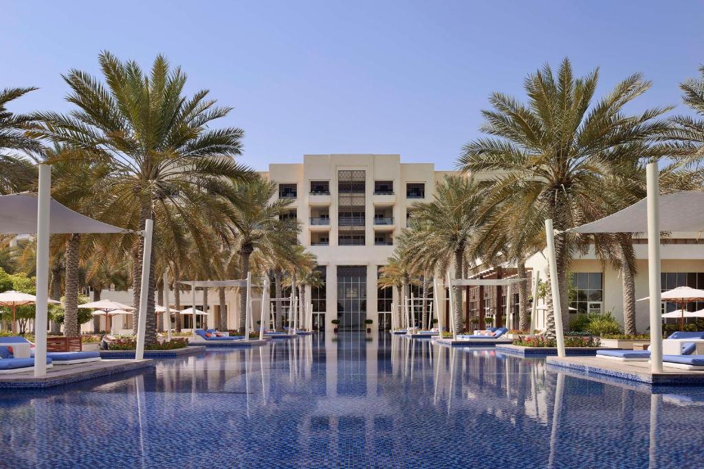 منتجعات و فنادق توفر مسبح خاص في دبي و الامارات