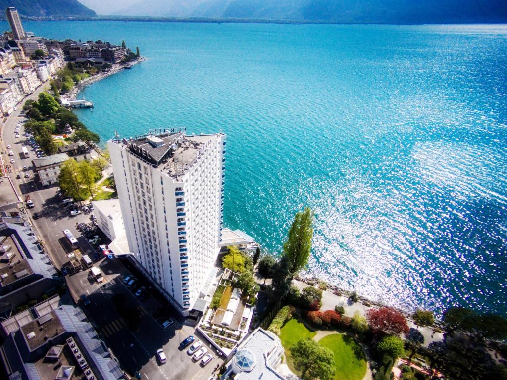 افضل فنادق و شقق في سويسرا (انترلاكن – جنيف – مونترو)