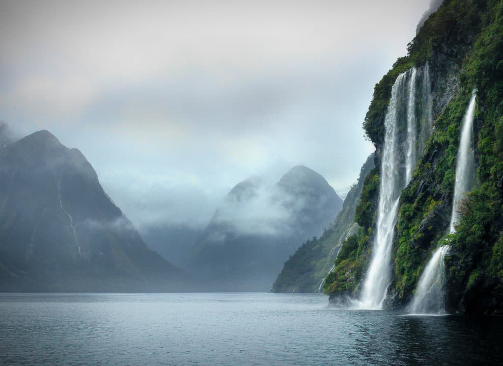 hotels-lake-nature-offbeat ملفورد ساوند اعجوبة كوكب الارض الطبيعية في نيوزلندا , نصائح و معلومات سياحية مهمة