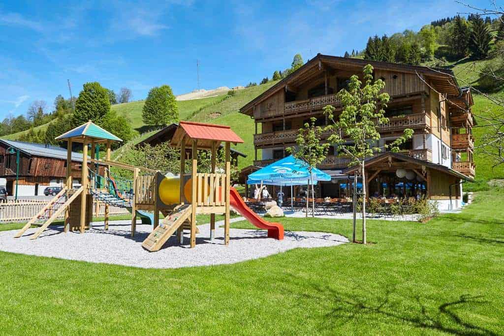 unnamed-file-10 افضل شقق و فنادق زيلامسي و كابرون, لتجربة السكن في الريف النمساوي .