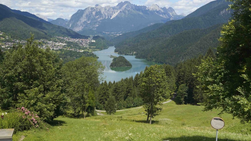 lago-di-cadore جدول مفصل من خمسة ايام في الشمال الايطالي مع اقتراح افضل الفنادق المجربه
