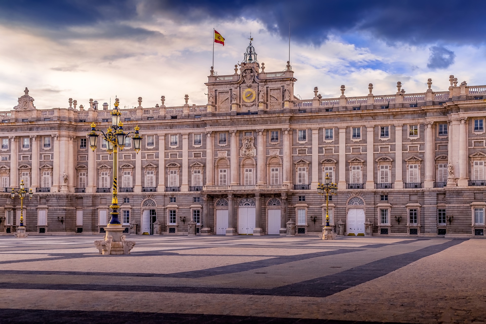 أين تذهب في مدريد؟ دليلك الشامل عن أهم الأماكن السياحية في العاصمة الإسبانية