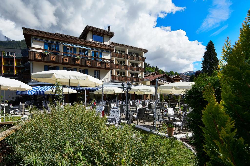 هذه الإطلالة الخلابة من فندق spinne في قرية غريندلوالد بـ سويسرا