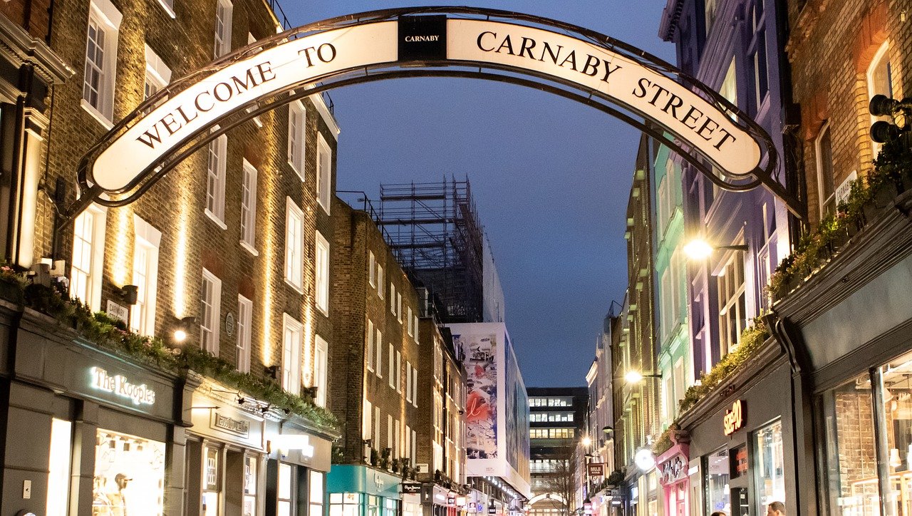 أشهر شوارع التسوق في لندن مع اسواق الاوت ليت و المولات