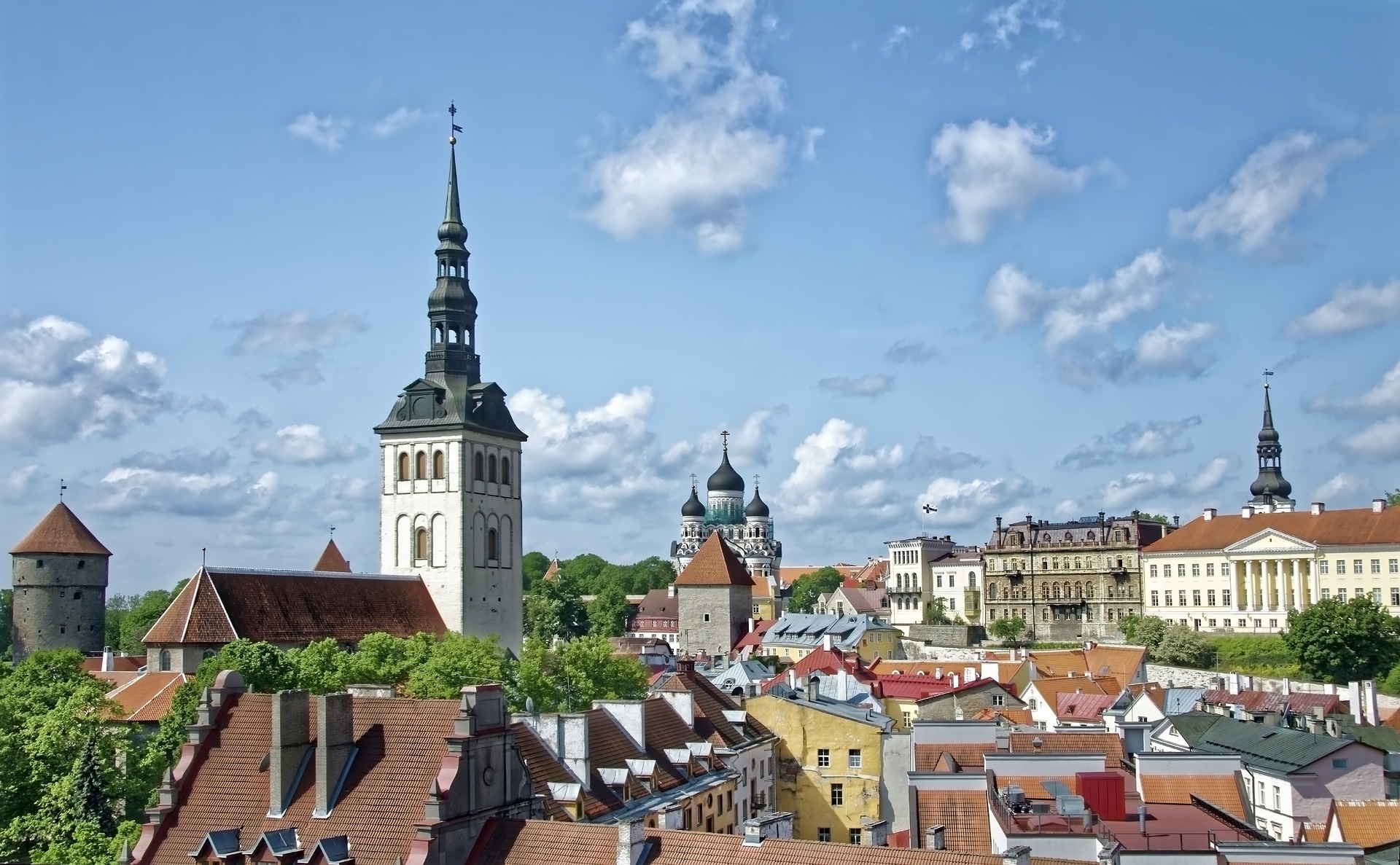 دليل عن دول البلطيق لاتفيا و ليتوانيا و أستونيا و أهم الأماكن السياحية بها