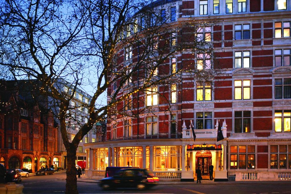 هذه هي أهم تفاصيل فندق ذا كونوت في لندن