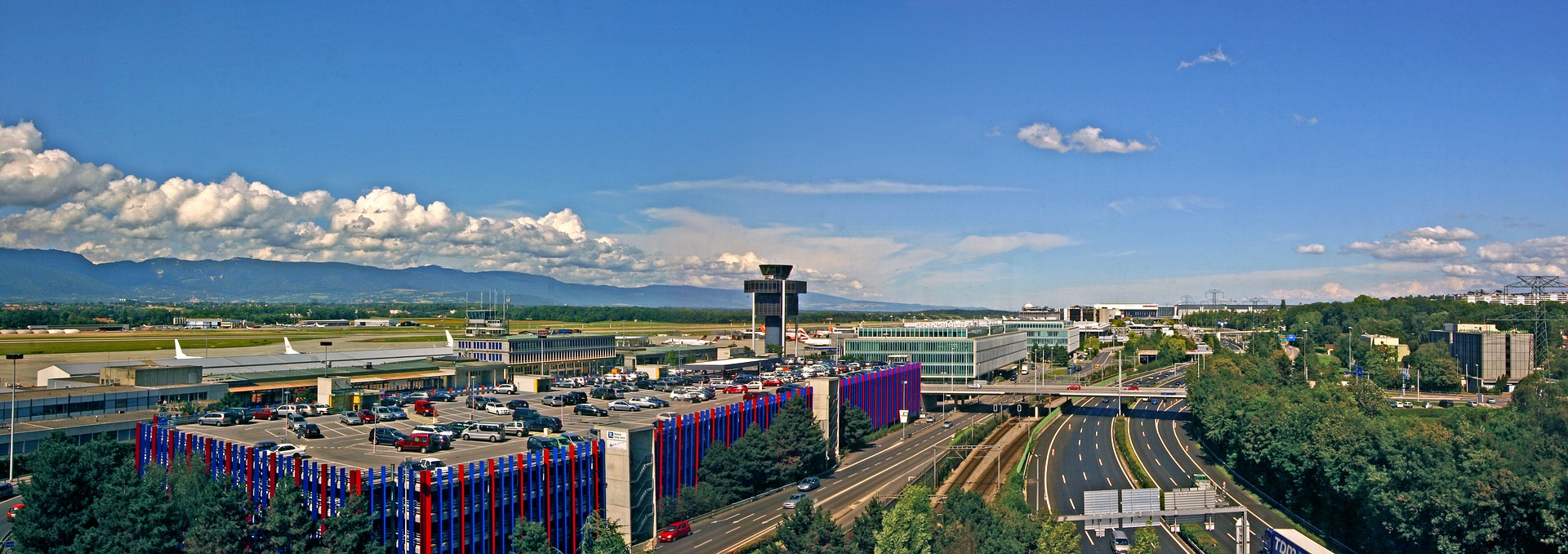 معلومات هامة عن مطار جنيف و كيفية الوصول إلى المدينة