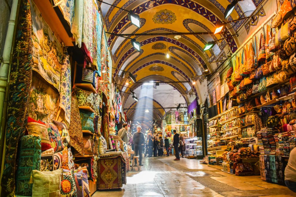 كل ما تحتاج معرفته عن السوق المصري اسطنبول 2023 - روائع السفر