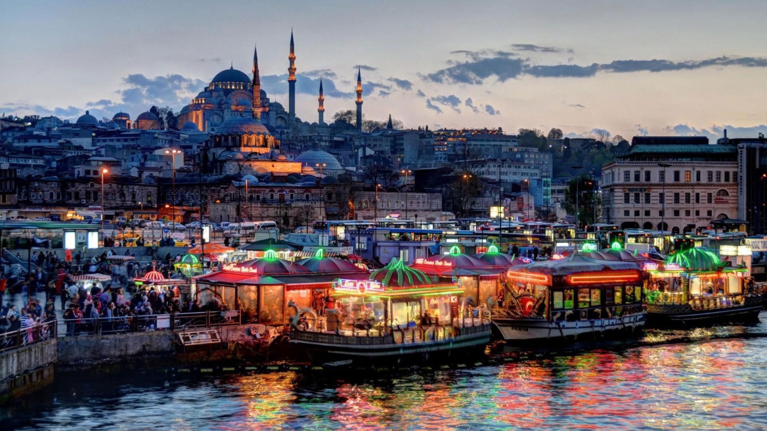اهم الموانئ و العبارات في اسطنبول للتنقل بين الطرف الاوروبي و الاسيوي عبر البوسفور